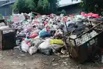 TPST-BANTARGEBANG-Penumpukan-sampah-pada-TPS-RW-03-Rawa-Terate.jpg
