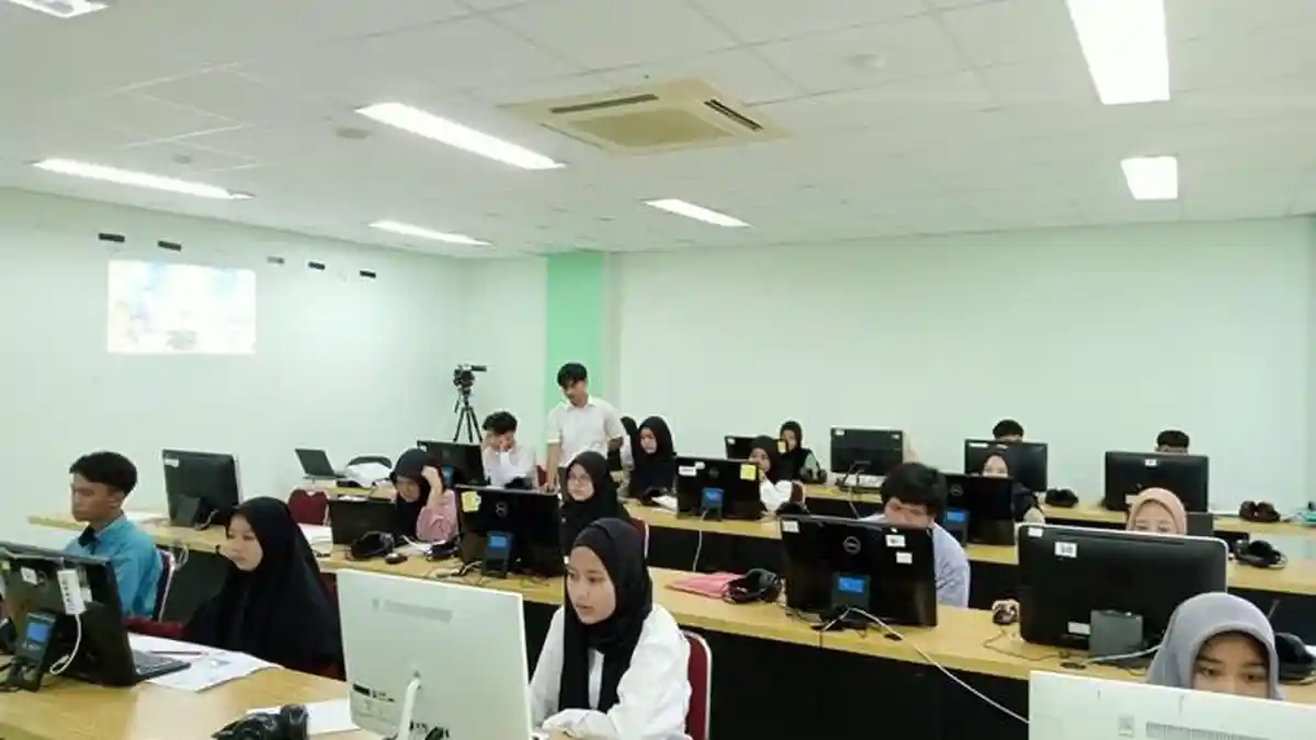 381 Calon Mahasiswa Baru Ikuti Ujian SSE UM-PTKIN di IAIN SAS Babel