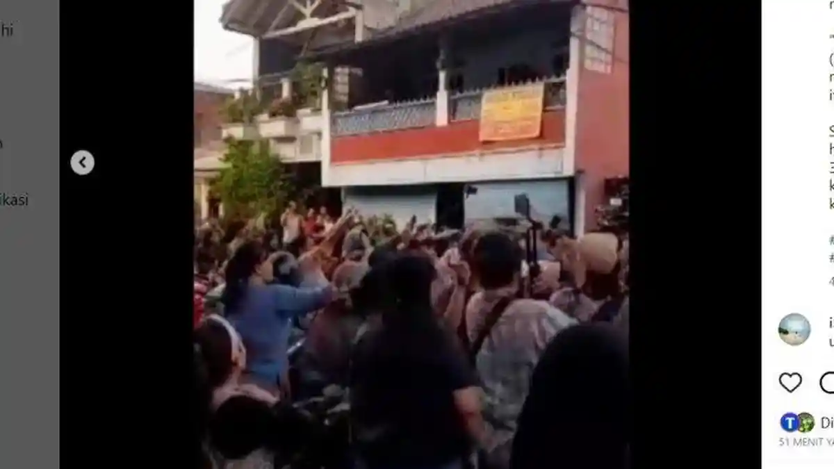HEBOH Rumah Dewi Perssik Diduga Dikepung Warga Imbas Polemik Sapi Kurban, Warga Bela Pak RT