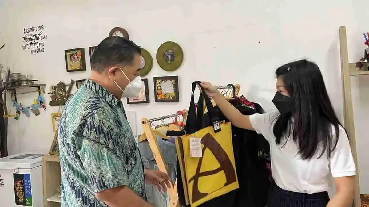 Dukung Kreasi Difabel, Nojorono Kudus Rangkul Precious One Dalam Proyek Daur Ulang