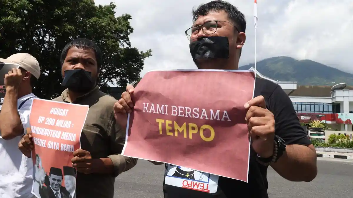 AJI Ternate Aksi Dukung Tempo, Lawan Gugatan Rp 200 Miliar Mentan Amran Sulaiman