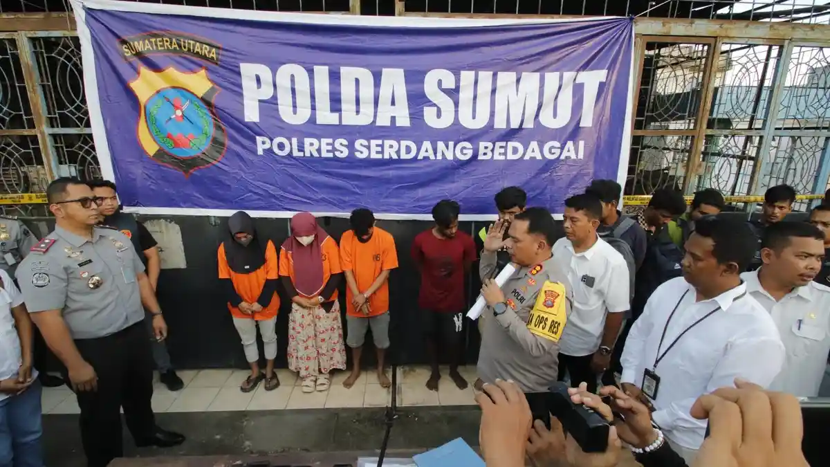 Hendak Dijual ke Australia, Polisi Gagalkan Perdagangan 7 Warga Bangladesh Serta 26 Warga NTT & NTB