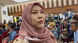 SULIT-CARI-KERJA-Lina-Damayanti-salah-satu-mantan-karyawan-PT-Sritex-Sukoharjo.jpg