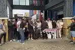 Pemimpin-Redaksi-Banjarmasin-Post-Muhammad-Royan-Naimi-melepas-Jalan-Sehat.jpg