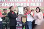 Kodam Pattimura Pecahkan Rekor Dunia Muri Makan Papeda Terpanjang