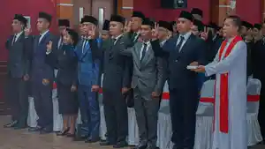 lantik-pejabat-di-manggarai-1.jpg