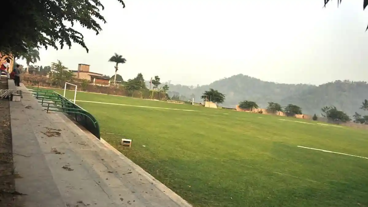 Lapangan Plumbon Karanganyar Tak Kalah dari Batu Malang