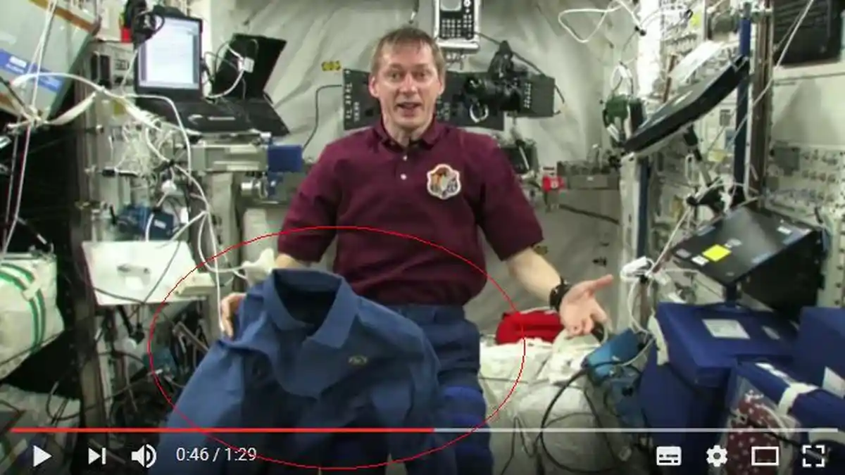 (VIDEO) Mau Gimana Lagi, Terpaksa! Gaya Hidup Jorok Astronot di Luar Angkasa