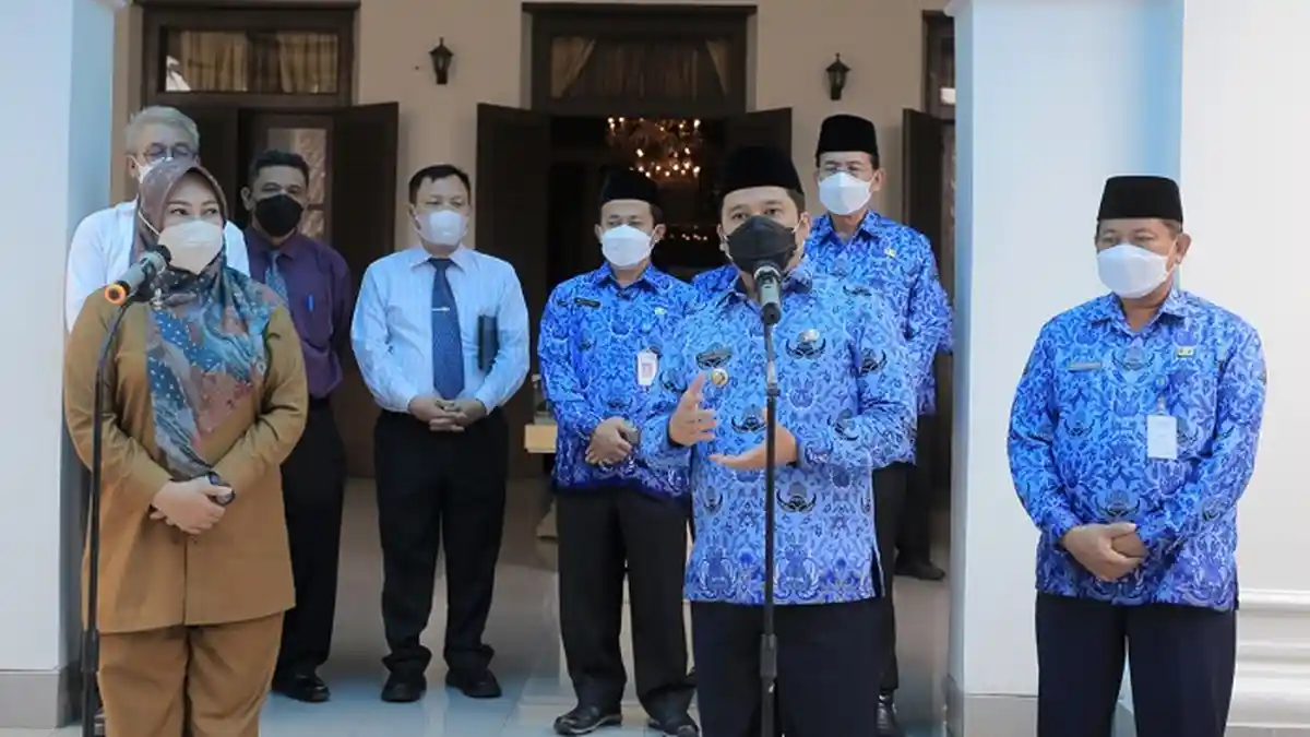 Pemkot Tangerang Berikan 6 Aplikasi Smart City kepada Pemkab Pandeglang
