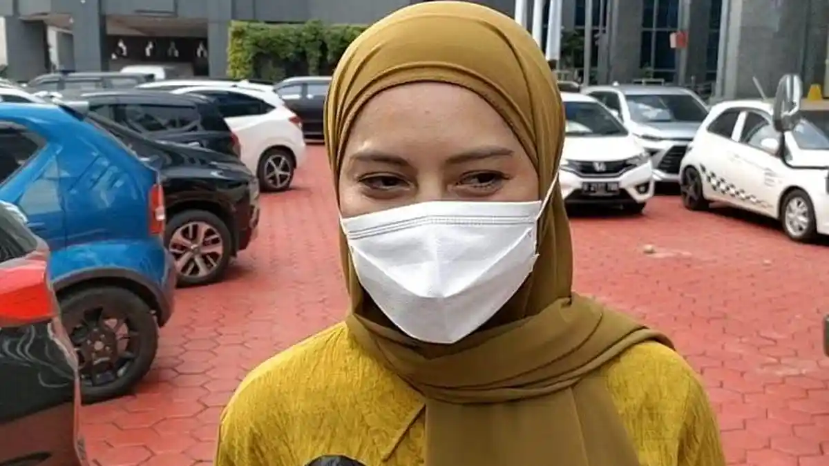 Retno Paradinah Kangen Suasana Ramadan Bareng Zul Zivilia 