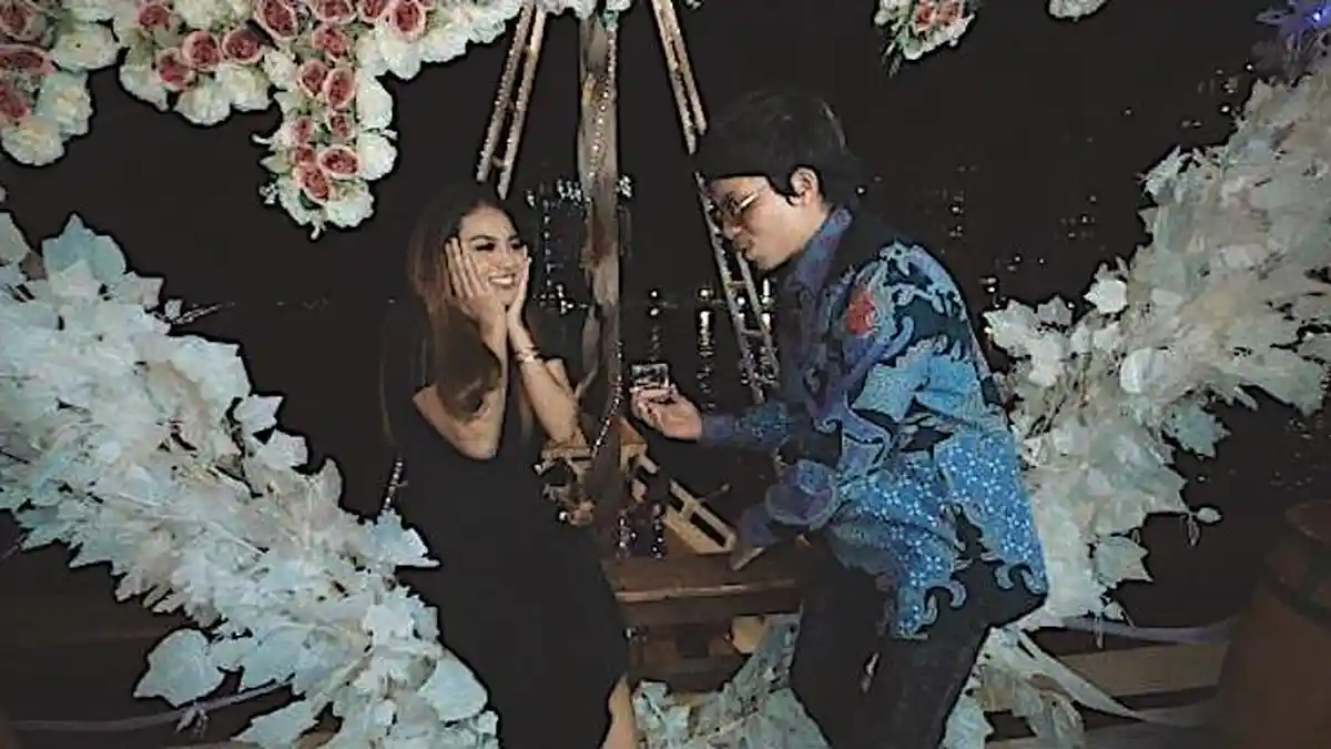 Aurel Hermansyah Menangis Didatangi Atta Halilintar Saat Malam Tahun Baru, Benarkah Mereka Putus?