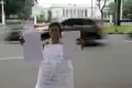 Sekolah dan Rumah Dibongkar, Guru dari Deli Serdang Demo di Istana Negara