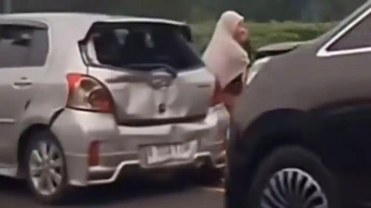 Kecelakaan Beruntun Libatkan 8 Kendaraan di Tol Jagorawi, Berawal Avanza Kurangi Kecepatan