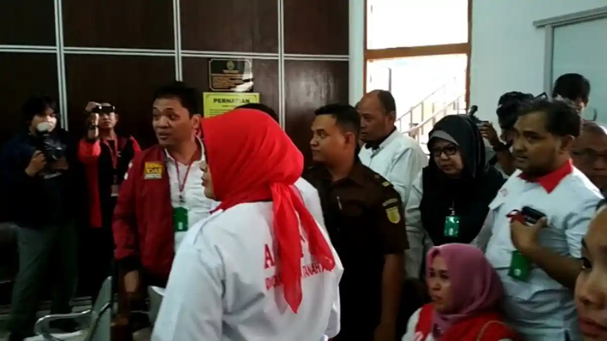 Jaksa Dibentak Habiburokhman, Protes Asma Dewi Diborgol