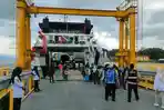Suasana-Pelabuhan-Ajibata-pada-masa-liburan-sejak-tanggal.jpg