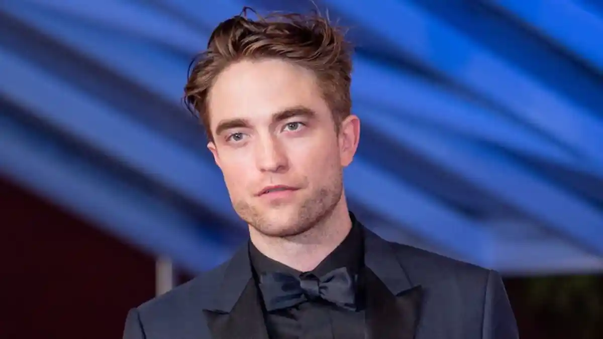 Robert Pattinson 'Twilight' Disebut Bakal Perankan Batman Gantikan Ben Affleck