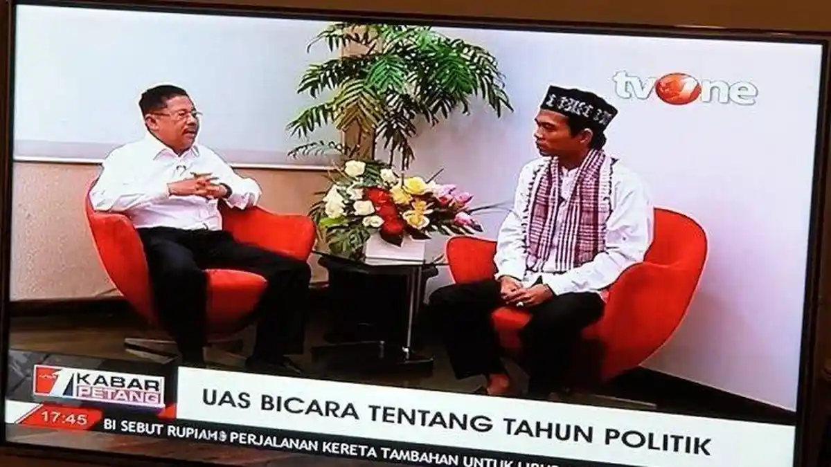 Jawaban Ustaz Abdul Somad soal Reuni Akbar 212 yang Membuat Karni Ilyas Tertawa