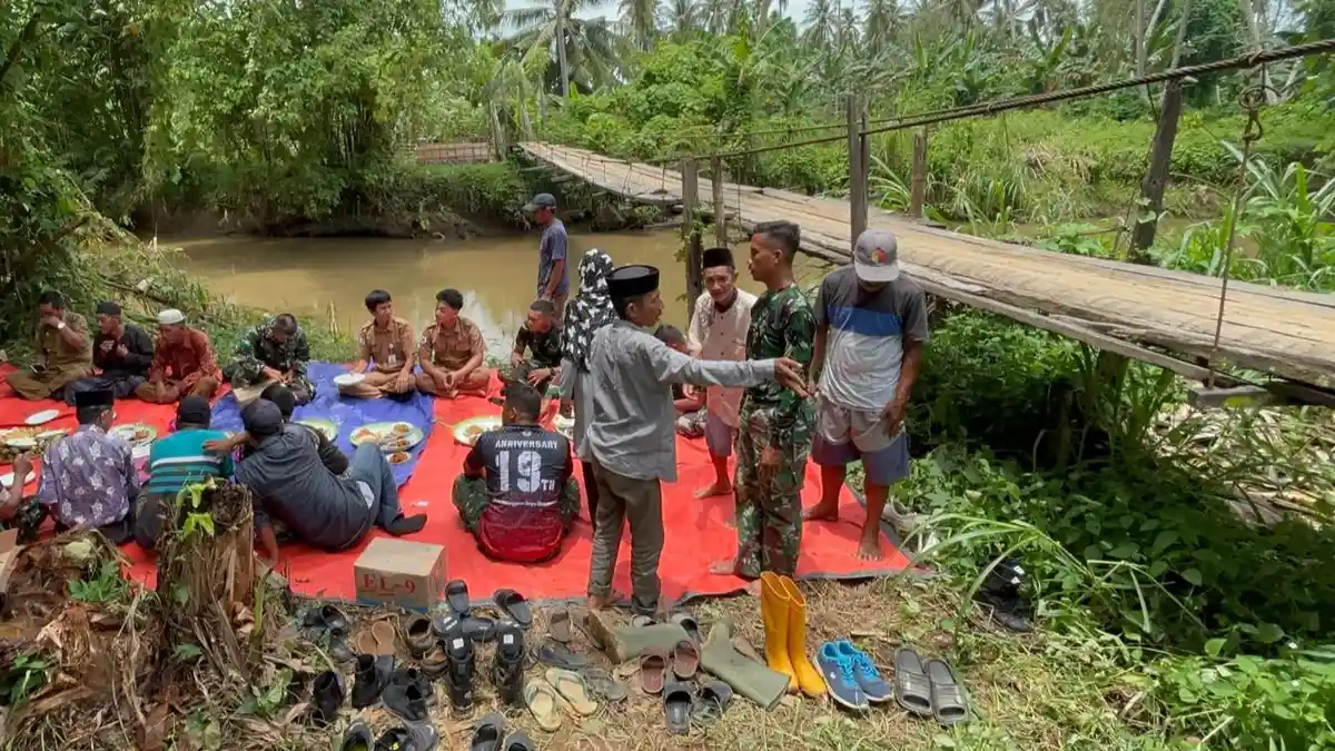 Warga Dusun Bulubawang Polman Akan Segera Punya Jembatan Baru, Jembatan Lama Sudah Lapuk