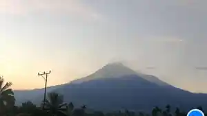 Lewotobi-Gunung-Lewotobi-Laki-laki-1-Kali-Tremor-Non-Harmonik-Arah-Angin-ke-Barat.jpg
