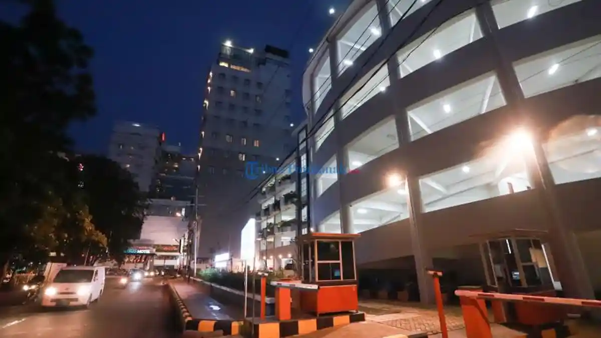 FOTO: Gedung Parkir Kota Pontianak - gedung-parkir-jl-suprapto-3.jpg