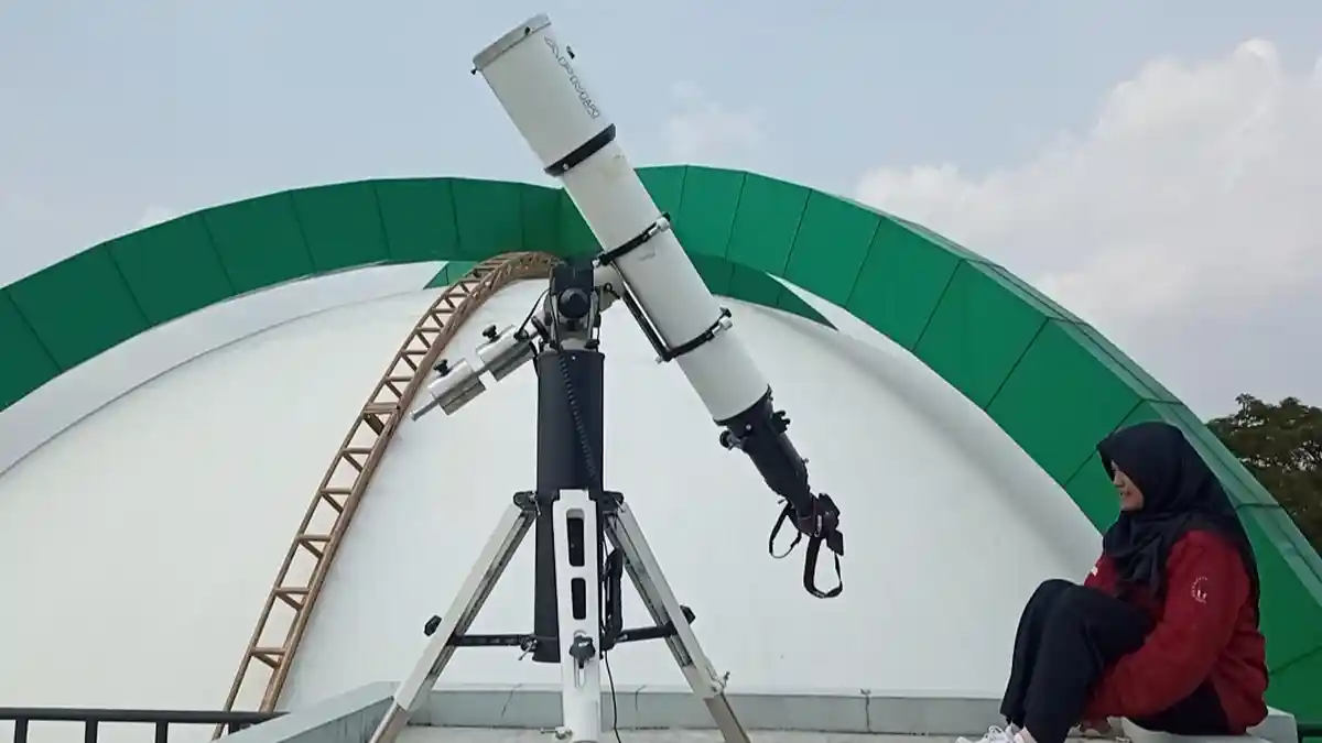 Indahnya Penampakan Gerhana Matahari dari Planetarium UIN Walisongo Semarang
