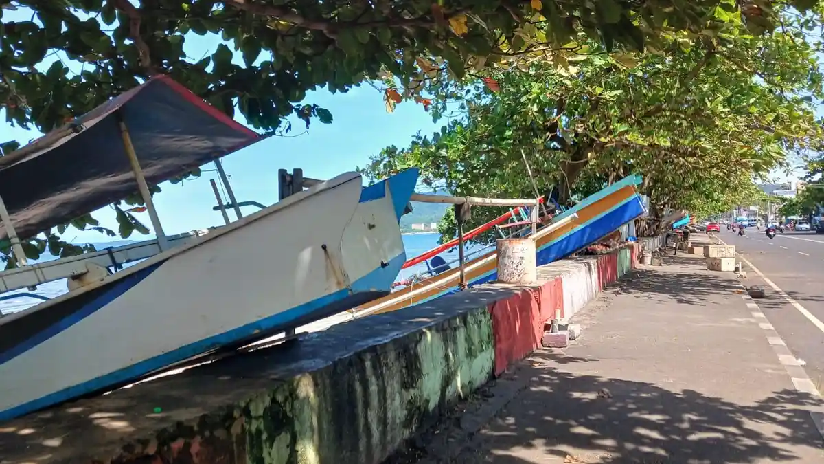 BMKG Peringatkan Gelombang hingga 4 Meter di Sejumlah Perairan ...