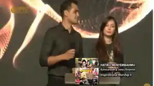 Asmirandah-dan-Jonas-Rivanno-membawakan-lagu-Hatiku-MenyembahMu.jpg