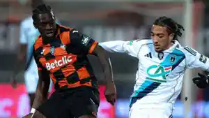 PEMAIN-FC-LORIENT-DAN-PARIS-FC.jpg