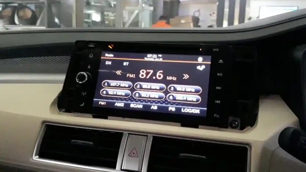 Mitsubishi Xpander Bisa Klop Gunakan Head Unit Pajero