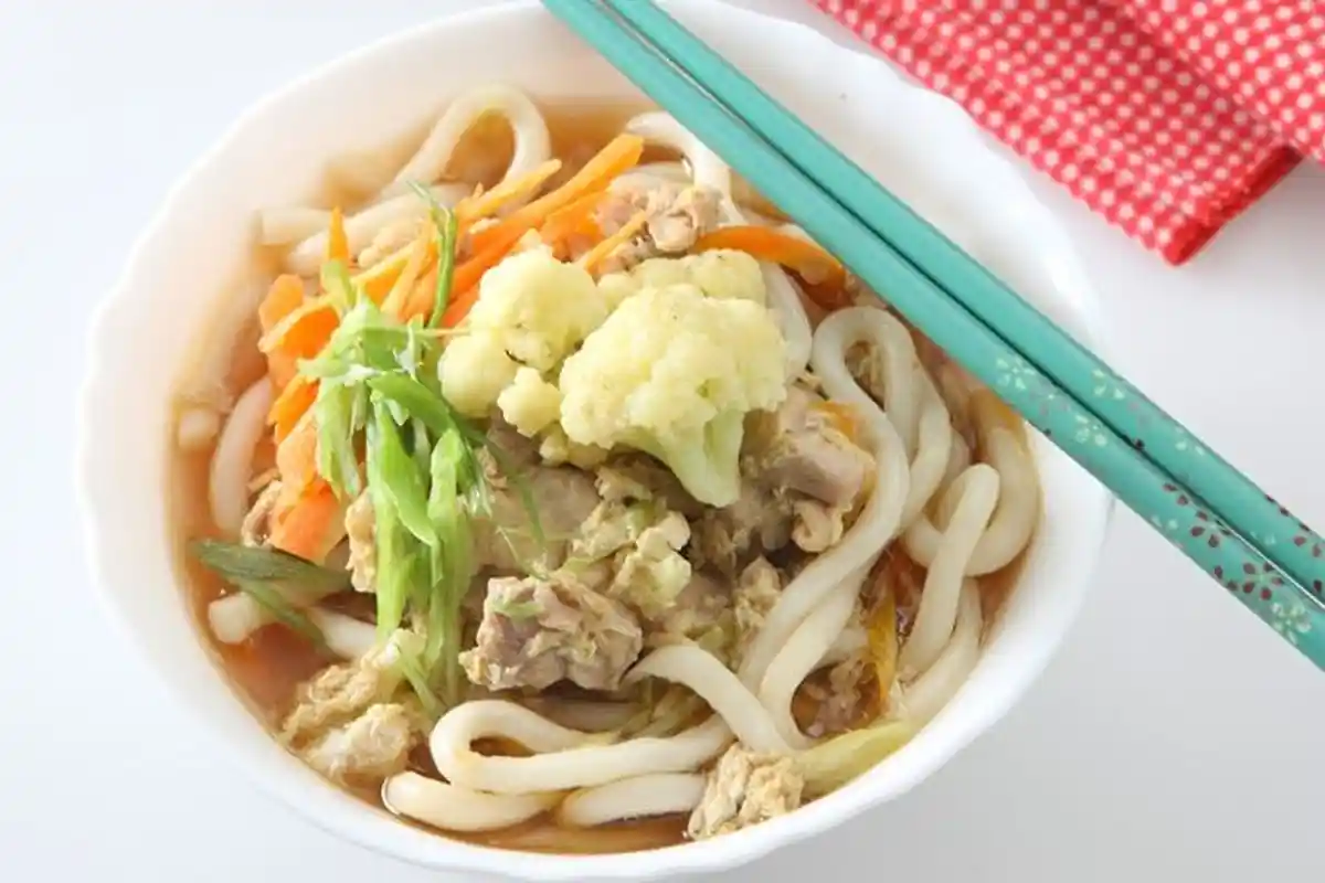 Resep Masakan Egg Chicken Udon, Bahan dan Cara Buat Egg Chicken Udon