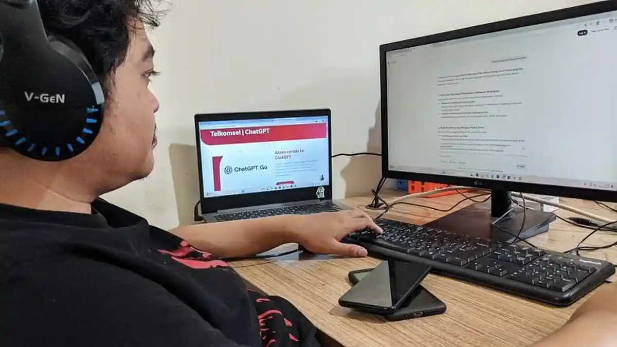 Tito Rasakan Manfaat ChatGPT Telkomsel: Tugas Kuliah  dan Pekerjaan Jadi Cepat Selasai