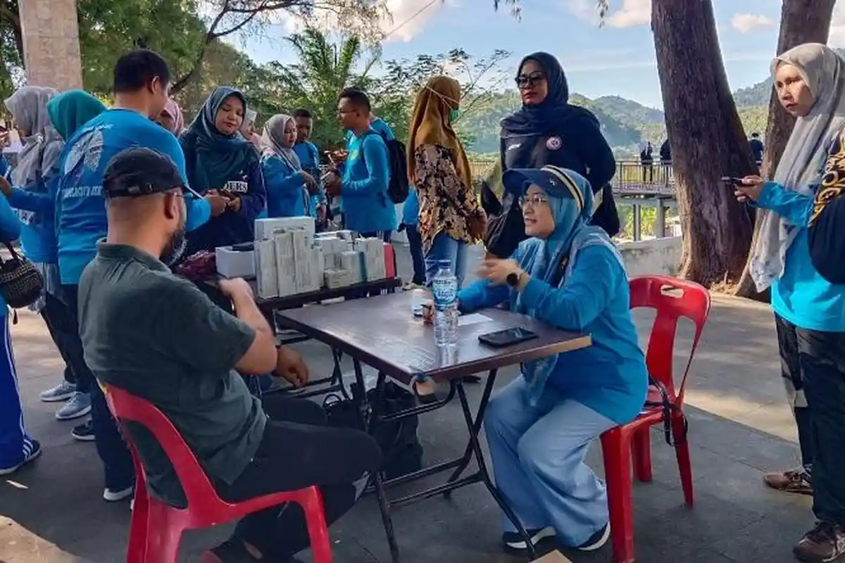 Sambut HUT Ke-50 PDPI, Perhimpunan Dokter Paru Aceh Gelar Bakti Sosial di Sabang