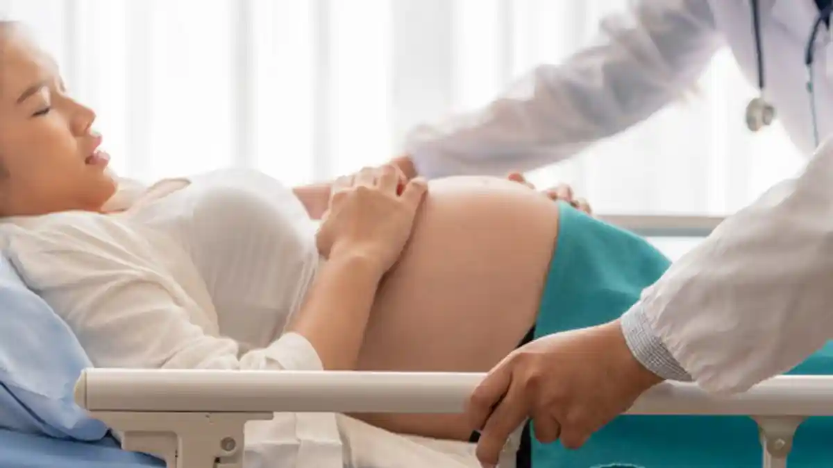 DRAMATIS Gadis Belia Viral, Melahirkan Mendadak di Taksi Online, Kejadian di Sumatera