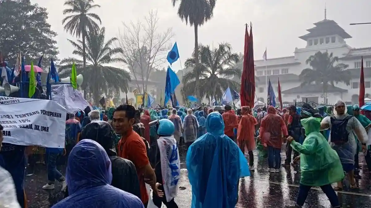 Penetapan UMP Terlambat, Buruh di Jabar Siap Gelar Unjuk Rasa pada 24 November 2025