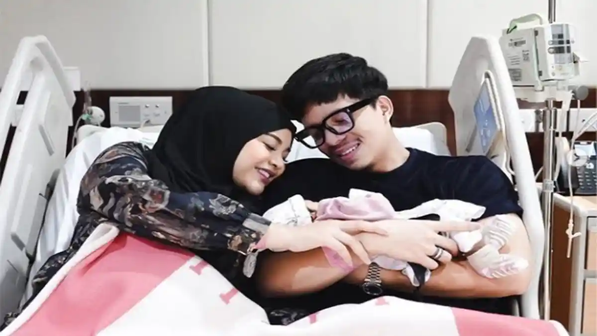 Punya 6 Kakek dan Nenek, Hanya Anang Hermansyah yang Miliki Panggilan Simpel