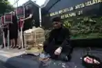 Aksi Ruwatan di Sidang Sisca Dewi