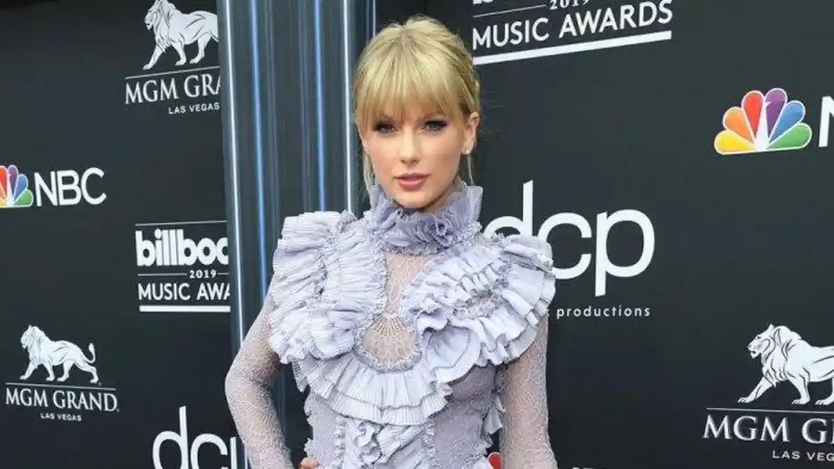 5 Artis Ini Terima Gelar Doktor Kehormatan dari Perguruan Tinggi, Ada Taylor Swift hingga Kanye West