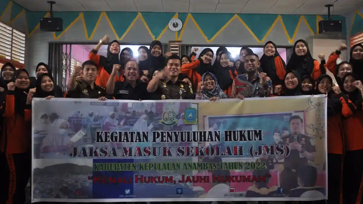 Cabjari Natuna di Tarempa dan Pemkab Anambas Datangi Sekolah Kenalkan Hukum ke Pelajar 