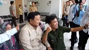 FOTO-BERSAMA-WARGA-Presiden-RI-Prabowo-Subianto.jpg