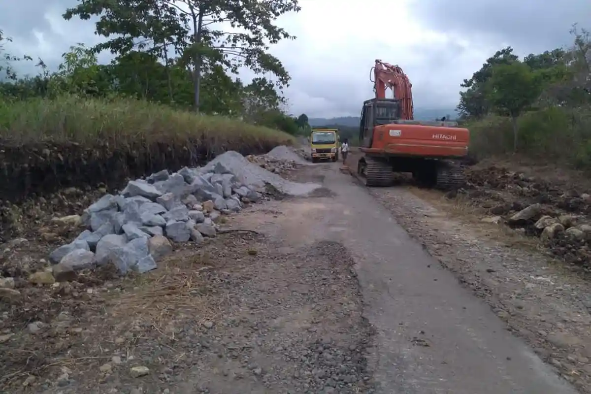 Pemerintah Siapkan DAK 2019 Senilai Rp 57 M Untuk  Jalan di Matim