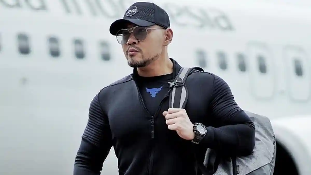 Vicky Prasetyo dengan Kalina Ocktaranny Undang Deddy Corbuzier di Pernikahan Mereka