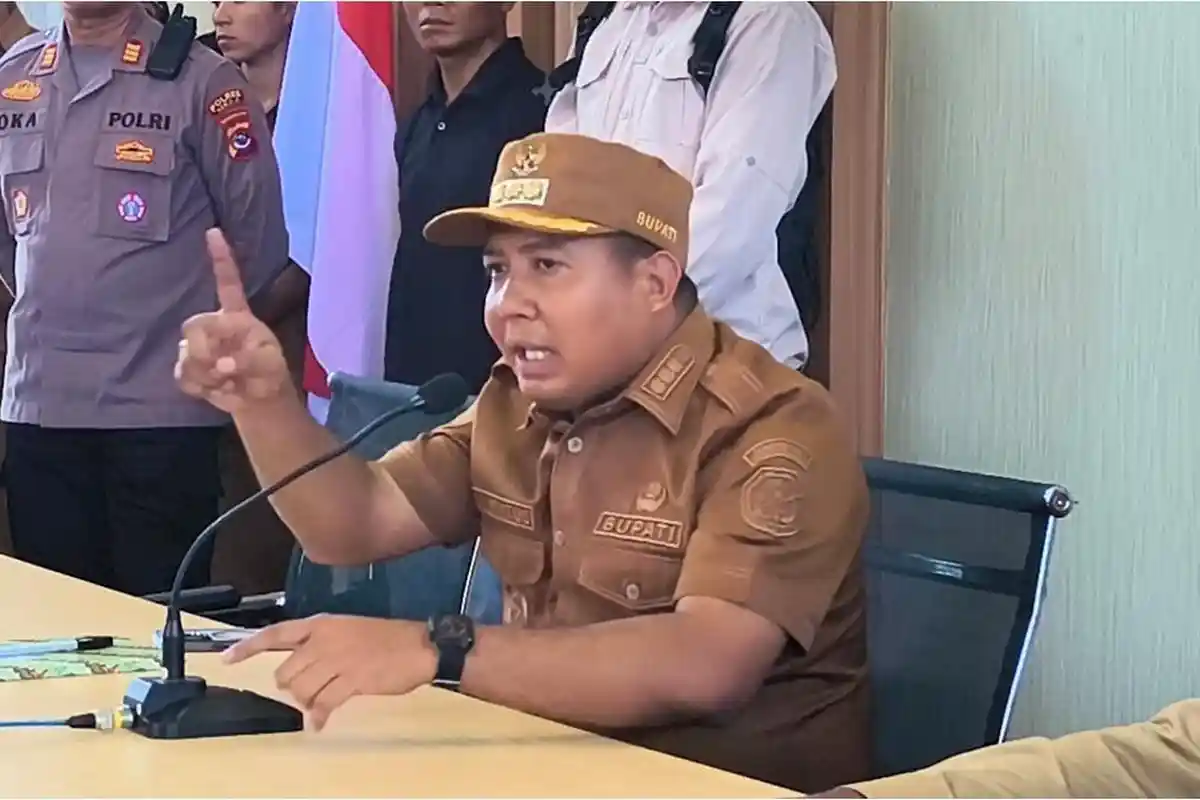 Bupati Sikka Tegaskan Dokter Anestesi Sudah Ada di RSUD Maumere Jangan Percaya Hoax di Facebook