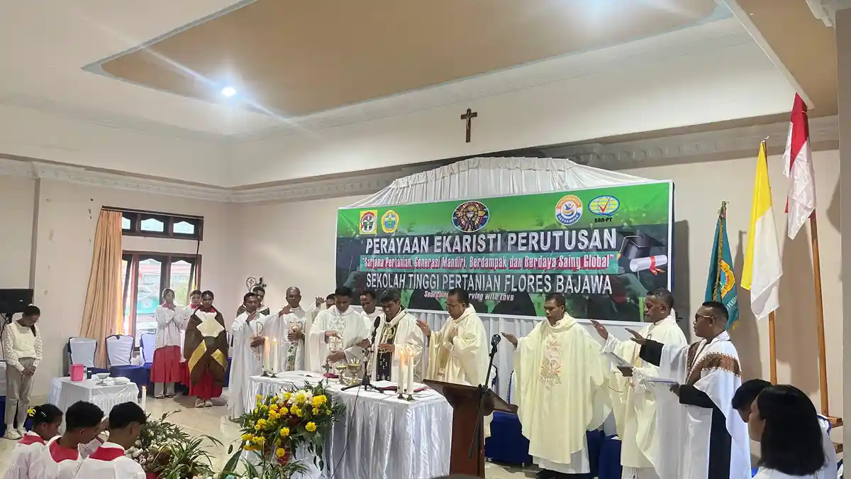 Uskup Agung Ende Mgr. Paulus Budi Kleden Tekankan Ketekunan dan Karakter Petani