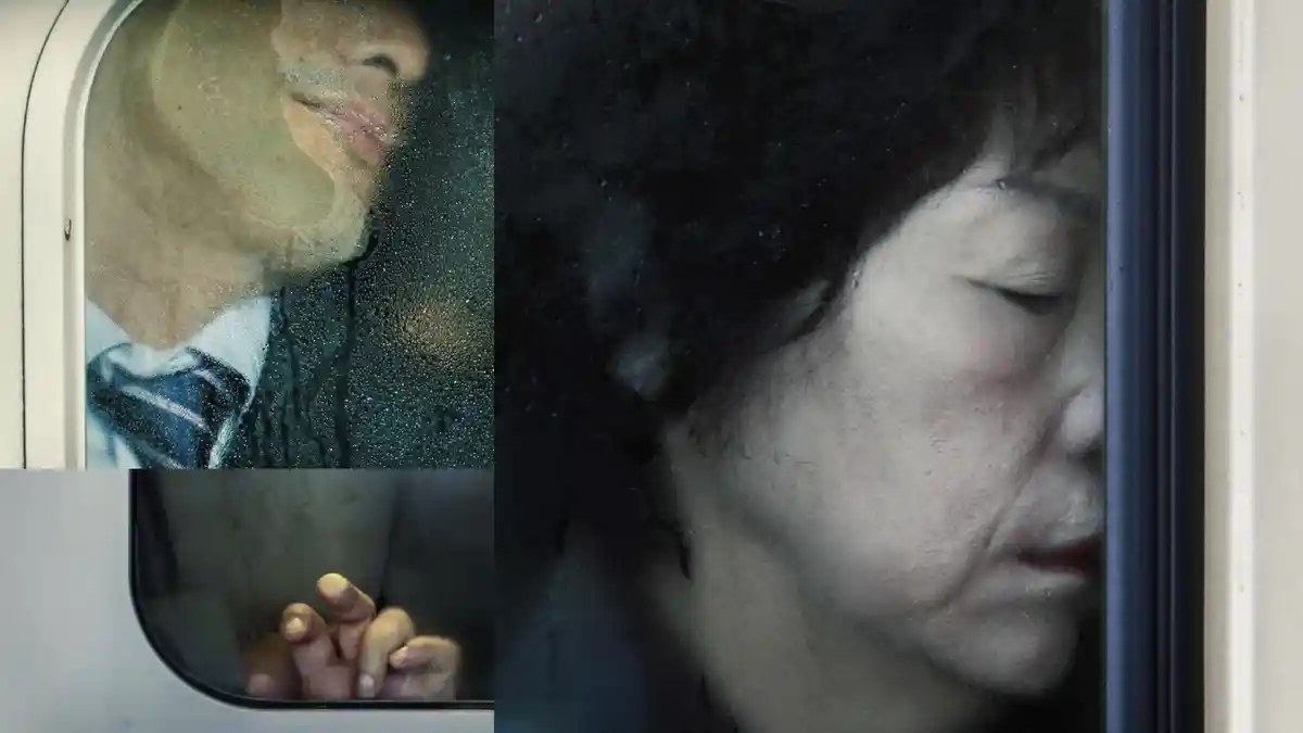 Mengejutkan! Potret Penumpang Ini Bikin Kamu Mikir Dua Kali Buat Naik Kereta di Jepang!