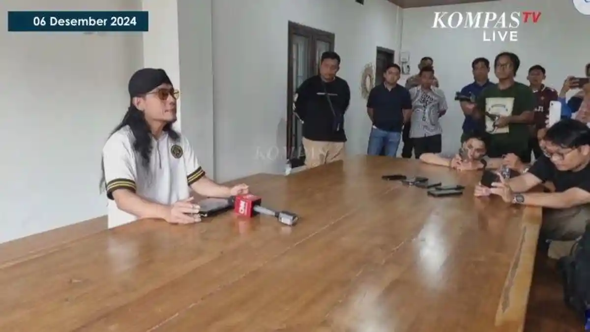 Gus Miftah Menangis saat Mengundurkan Diri, Janji Bersikap Santun dan Tetap Berdakwah