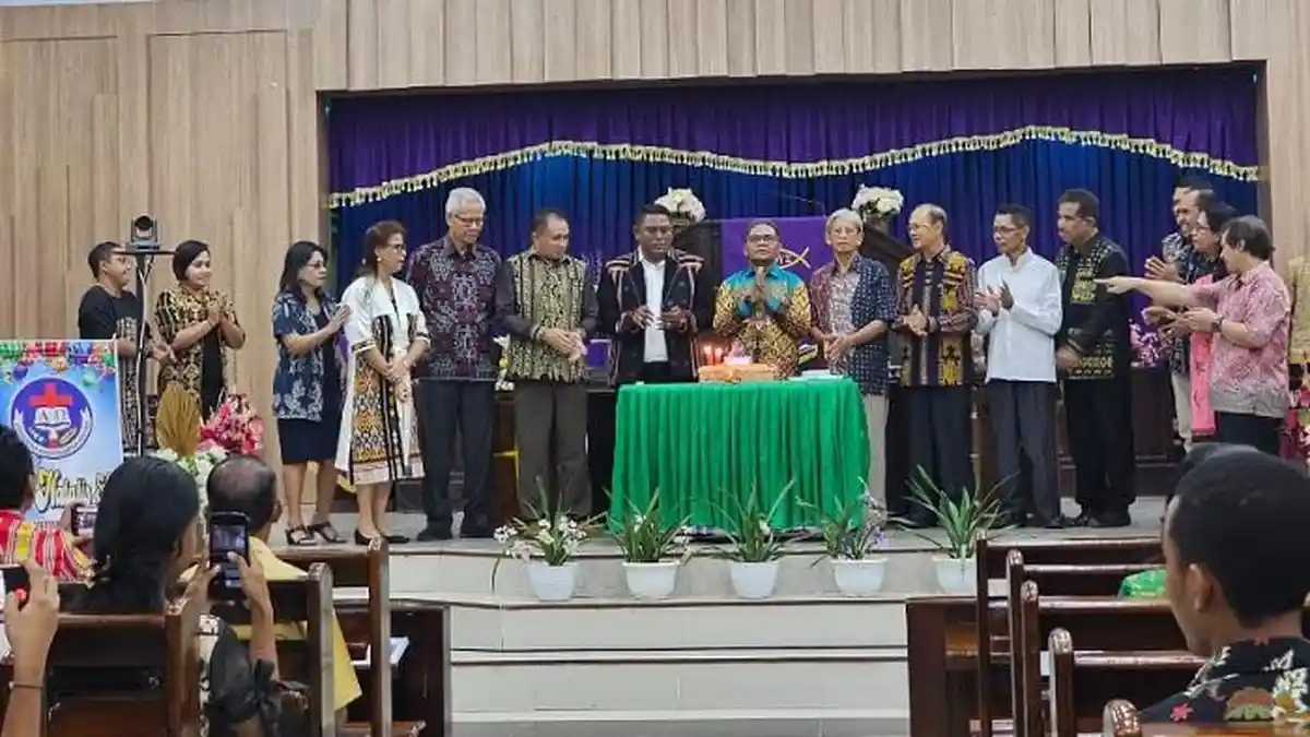 Ketua Sinode GMIT: Lulusan Fakultas Teologi UKAW Banyak Beri Sumbangsih bagi GMIT dan GKS