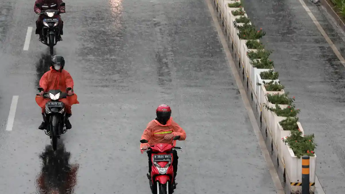 Aturan Terbaru Naik Transportasi Udara, Darat, Laut, dan Kereta Api