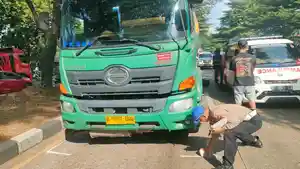 Kecelakaan-lalu-lintas-terjadi-menimpa-pengendara-sepeda-yang-me.jpg