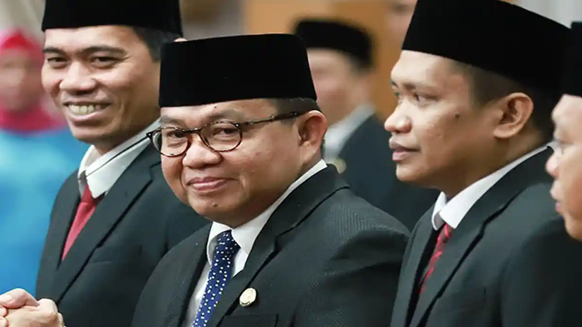 FOTO: Jajaran Pimpinan DPRD Kota Pontianak Periode 2019-2024 - wakil-ketua-dprd-kota-pontianak-2019-2024-firdaus-zarin-1.jpg