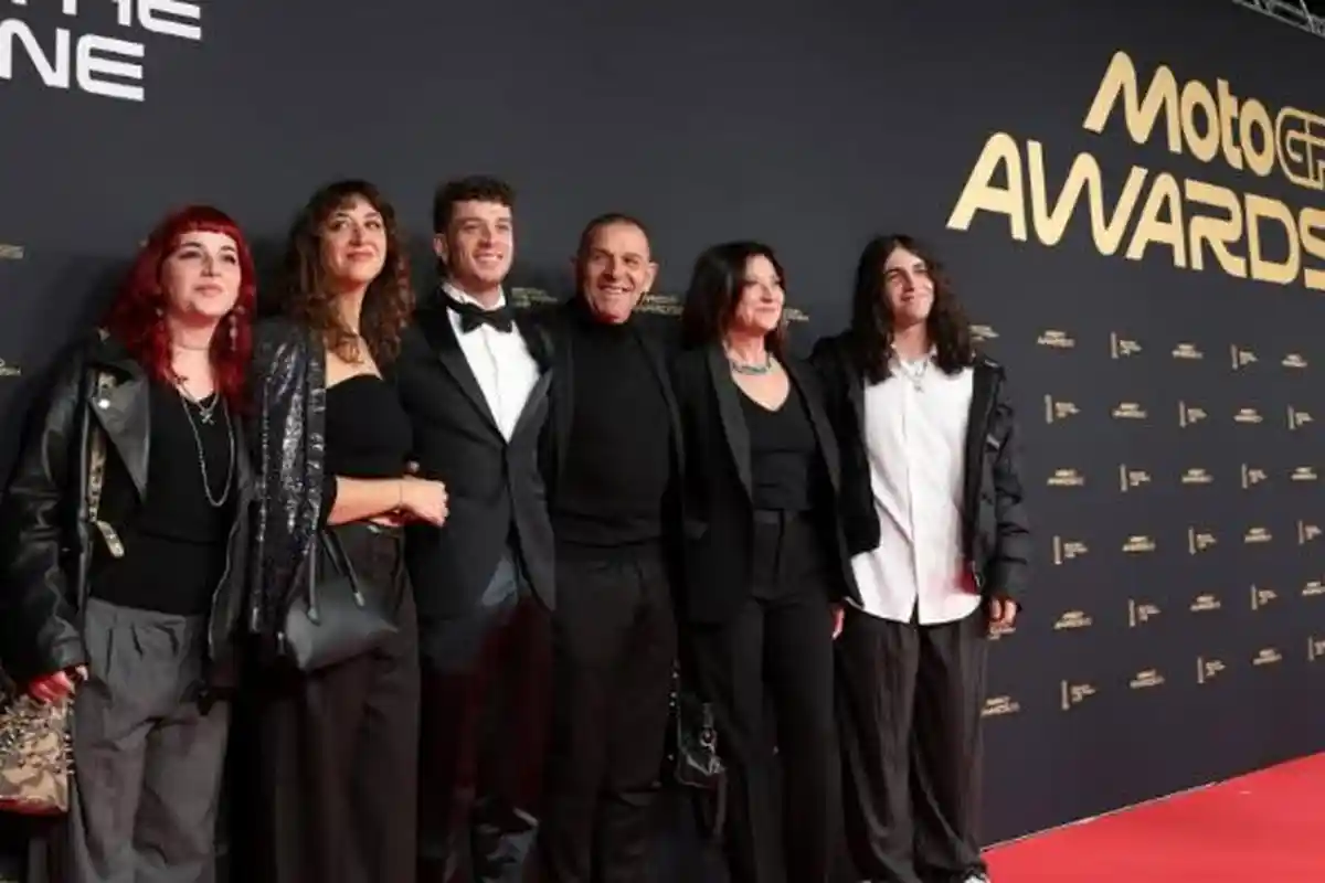 Kontroversi MotoGP Awards 2025: Marc Marquez Redam Cemoohan untuk Valentino Rossi